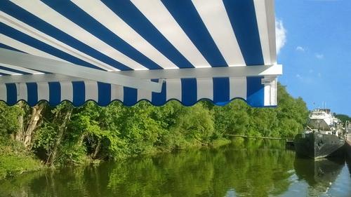Napellenző, amit a Duna ringat Napellenző, amit a Duna ringat